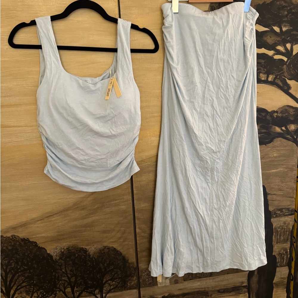 NWT OGL move two piece tank and skirt set